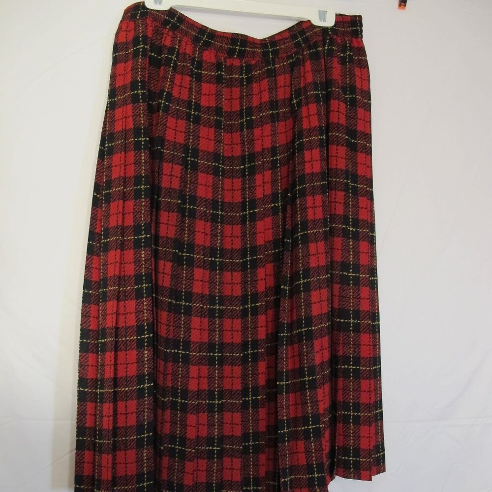 Elisabeth Liz Claiborne red watch plaid pleated skirt  14P